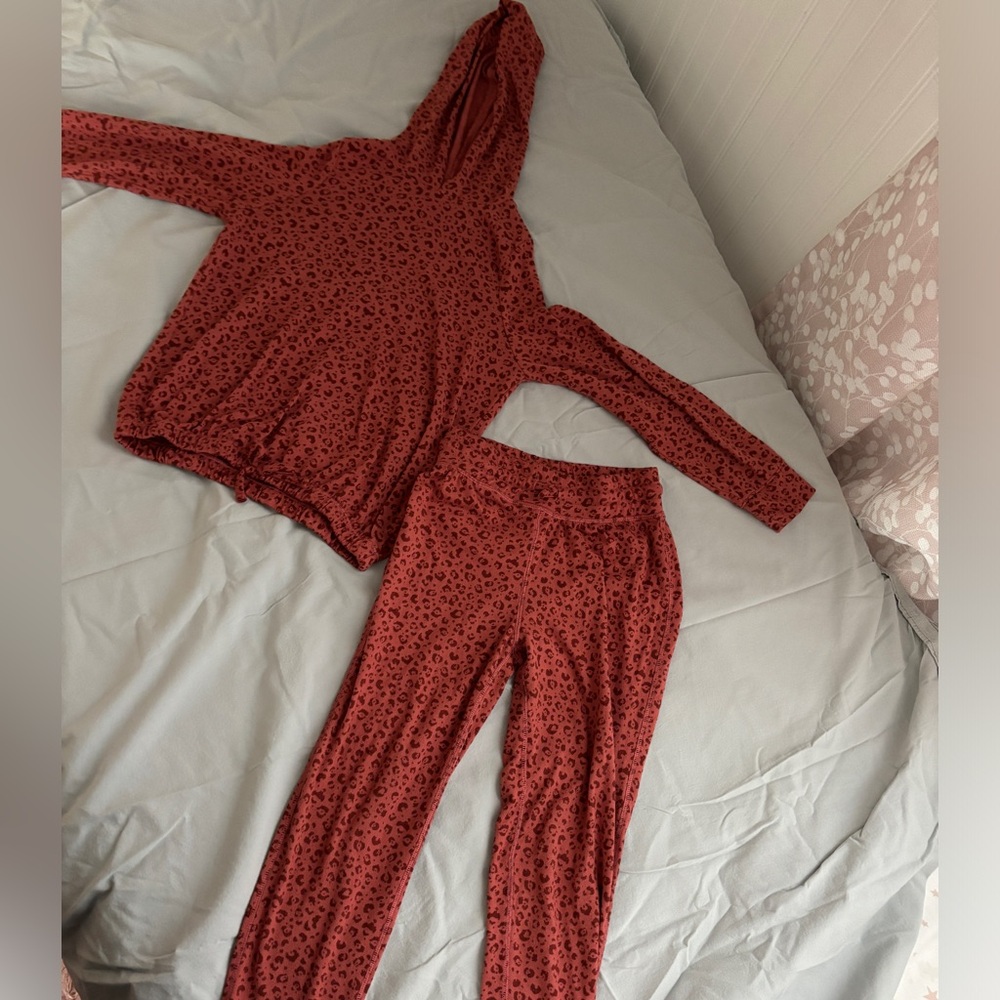 Girls jogger set